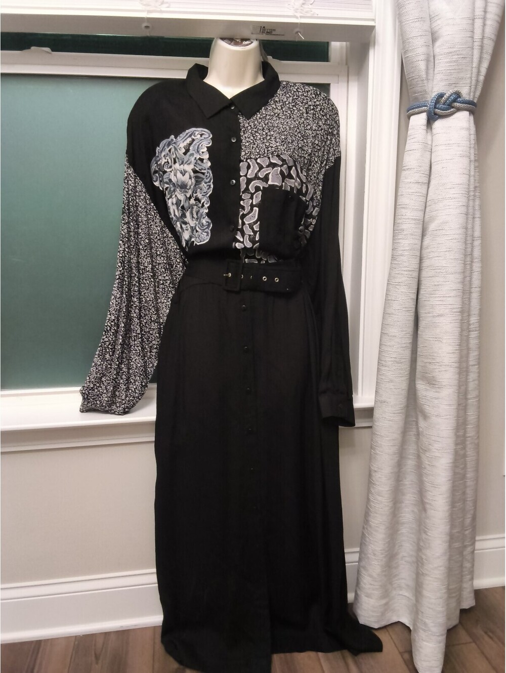 80s Vintage Button Calico & Floral Patchwork Look Monochrome Maxi Shirt Dress 24